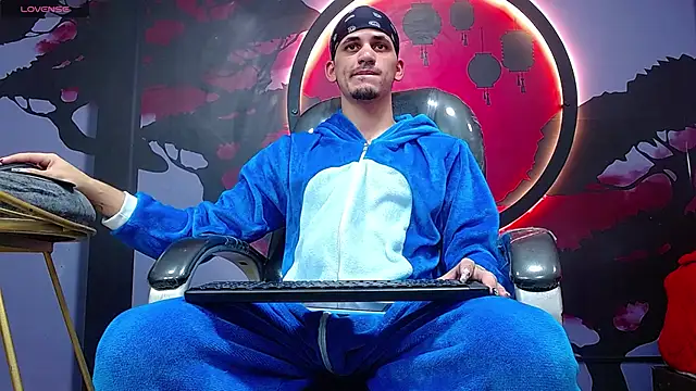 Dirty Kingg online show from 4, 11, 2025