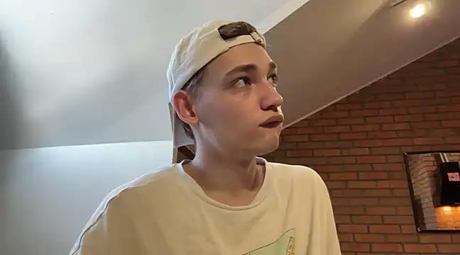 Snapshot of Julian_wins chatting on 24, 2, 2025 Julian wins online show from 24, 2, 2025