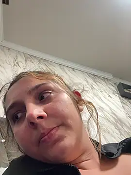 Snapshot of hotamanda01 chatting on 15, 5, 2026 hotamanda01 online show from 15, 5, 2026