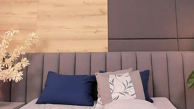 KiimCollins online show from 15, 11, 2025