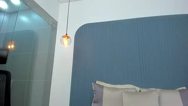 KiimCollins online show from 18, 3, 2025