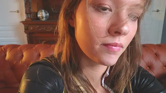 DemiDee online show from 14, 1, 2026