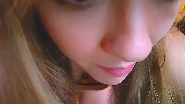 Snapshot of DemiDee chatting on 9, 12, 2024 DemiDee online show from 9, 12, 2024