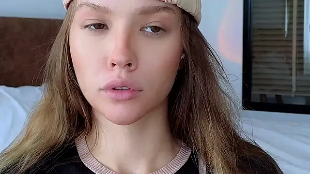 DemiDee online show from 27, 10, 2025