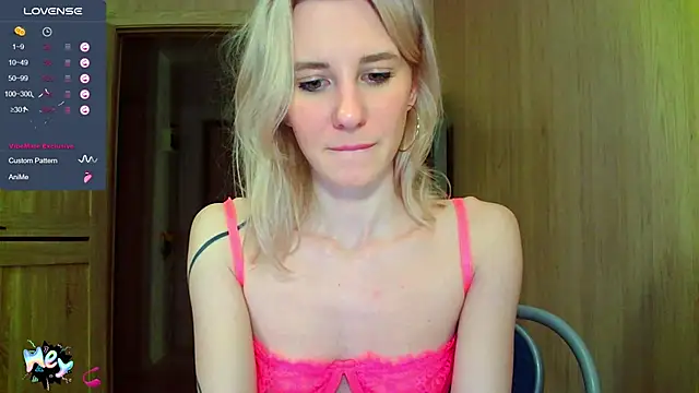Caramel piegirl online show from 11, 3, 2025