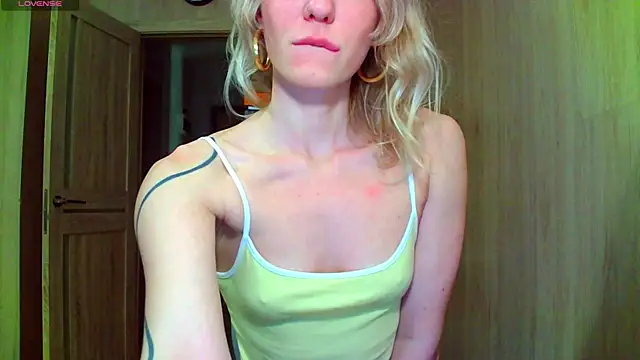 Caramel piegirl online show from 15, 6, 2026