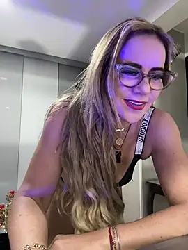 MISSLADYHONSON online show from 9, 3, 2025