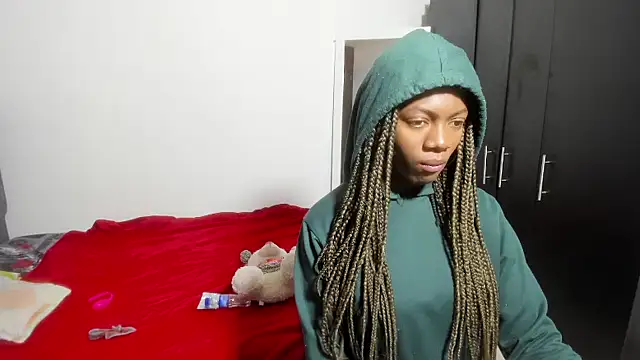 enyelsalas2 online show from 4, 12, 2025