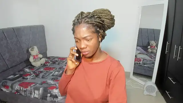 enyelsalas2 online show from 5, 11, 2025