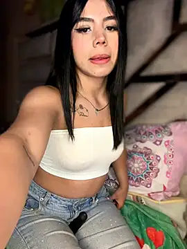 Laura-Khalifa online show from 18, 5, 2026