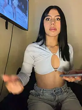 Laura-Khalifa online show from 8, 2, 2026