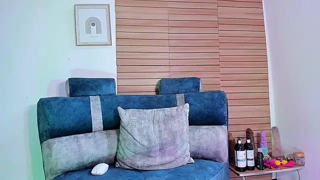 Abbiee 8 online show from 9, 11, 2025