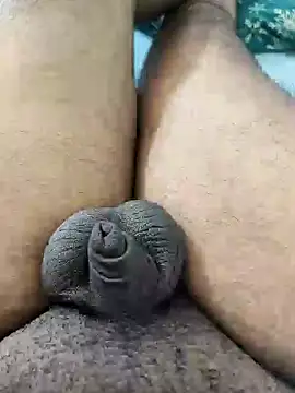 Tamil small cock online show from 24, 11, 2025