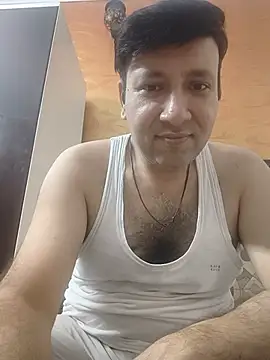 Snapshot of innocentboy1987 chatting on 10, 7, 2026 innocentboy1987 online show from 10, 7, 2026