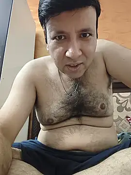 Snapshot of innocentboy1987 chatting on 8, 7, 2026 innocentboy1987 online show from 8, 7, 2026