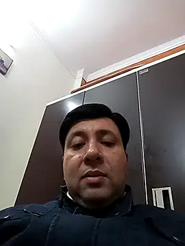 innocentboy1987 online show from 15, 2, 2025