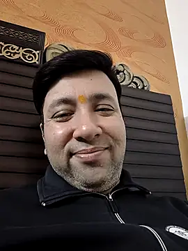 innocentboy1987 online show from 13, 2, 2026