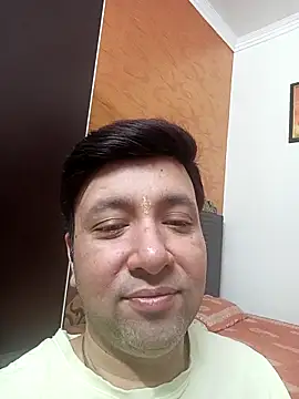 innocentboy1987 online show from 9, 3, 2026