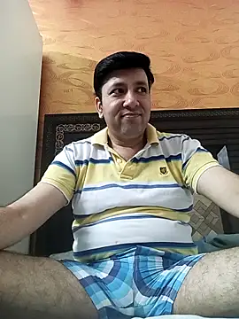 Snapshot of innocentboy1987 chatting on 20, 5, 2026 innocentboy1987 online show from 20, 5, 2026