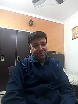 innocentboy1987 online show from 15, 12, 2025