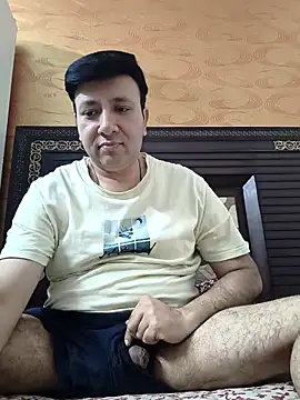 Snapshot of innocentboy1987 chatting on 4, 5, 2026 innocentboy1987 online show from 4, 5, 2026