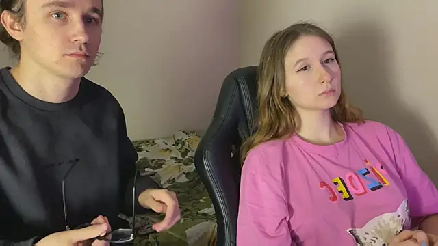 Sabrinaanddaniel online show from 15, 11, 2025