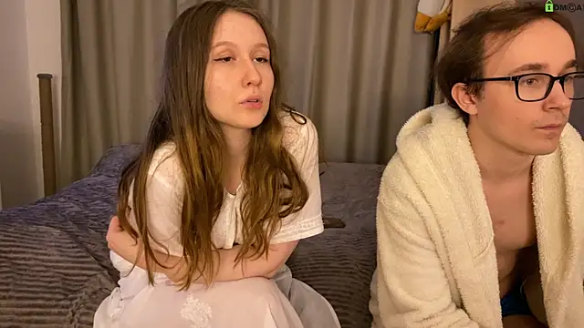 Snapshot of Sabrinaanddaniel chatting on 31, 5, 2026 Sabrinaanddaniel online show from 31, 5, 2026