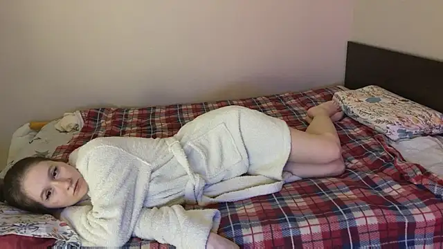 Sabrinaanddaniel online show from 13, 12, 2025