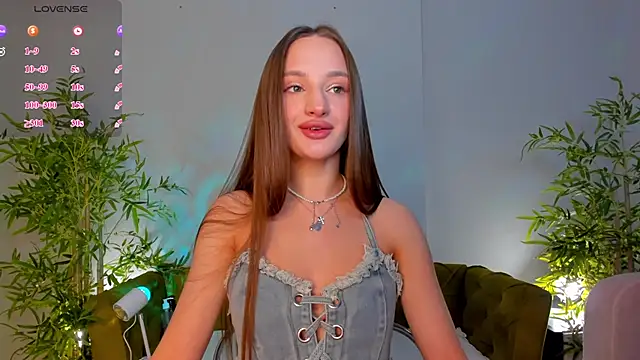 Snapshot of miiss__lulu chatting on 3, 6, 2026 miiss lulu online show from 3, 6, 2026