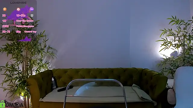 Snapshot of miiss__lulu chatting on 12, 5, 2026 miiss lulu online show from 12, 5, 2026