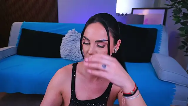 Dolce Tentacion online show from 5, 3, 2025
