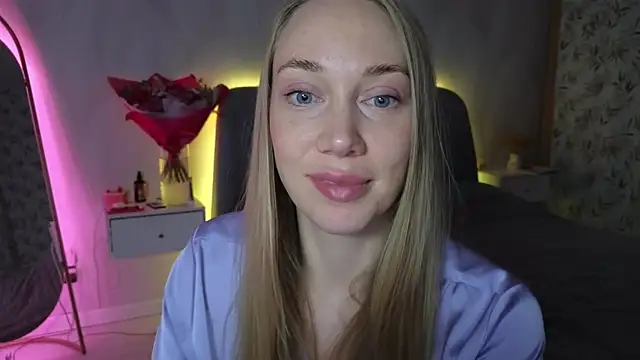 Snapshot of Engel_13 chatting on 18, 10, 2025 Engel 13 online show from 18, 10, 2025