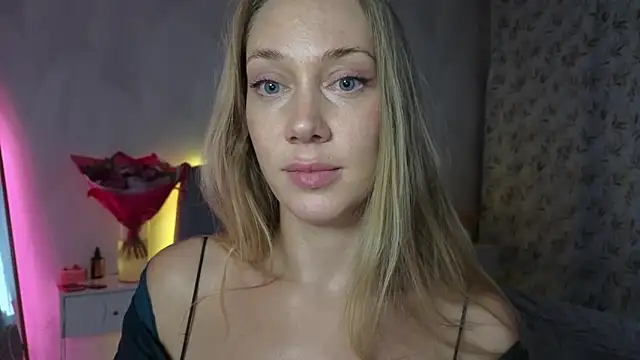 Snapshot of Engel_13 chatting on 23, 10, 2025 Engel 13 online show from 23, 10, 2025