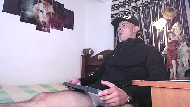 Bull Xvi online show from 12, 10, 2025