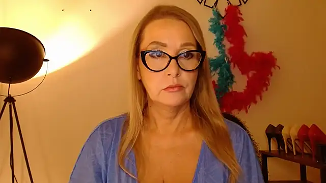 leaxSTAR online show from 12, 11, 2025