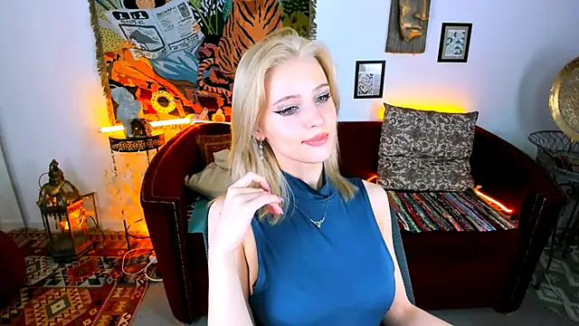 LeonaStane online show from 7, 11, 2025