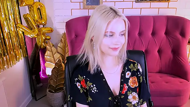 LeonaStane online show from 27, 2, 2025