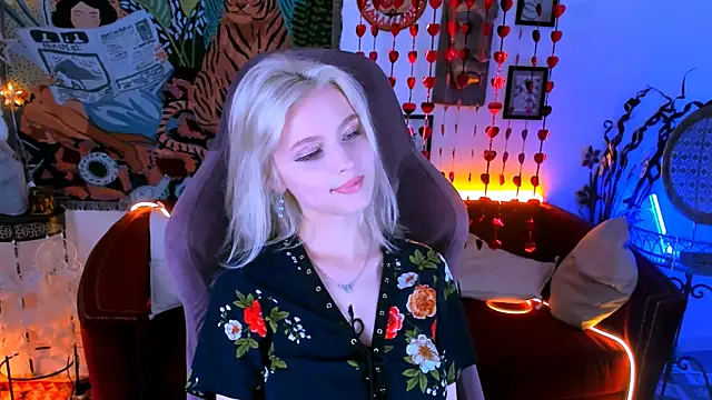 LeonaStane online show from 21, 2, 2025