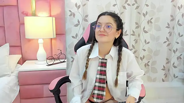 ArianaFranco online show from 28, 2, 2025