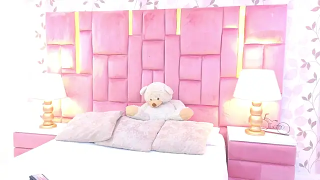 ArianaFranco online show from 23, 7, 2026