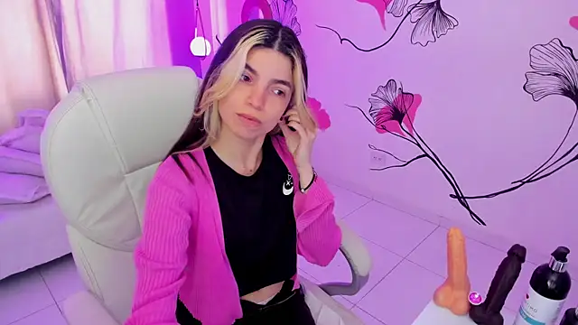 Snapshot of Isabela_Fiorelli chatting on 20, 11, 2025 Isabela Fiorelli online show from 20, 11, 2025