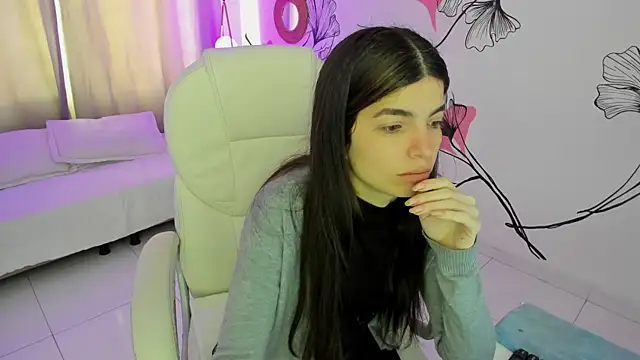 Isabela Fiorelli online show from 16, 12, 2025