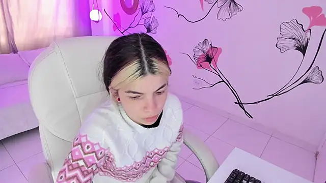 Snapshot of Isabela_Fiorelli chatting on 11, 10, 2025 Isabela Fiorelli online show from 11, 10, 2025