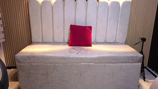 Cute Angell  online show from 16, 4, 2026