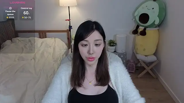 joycemilka online show from 29, 3, 2026