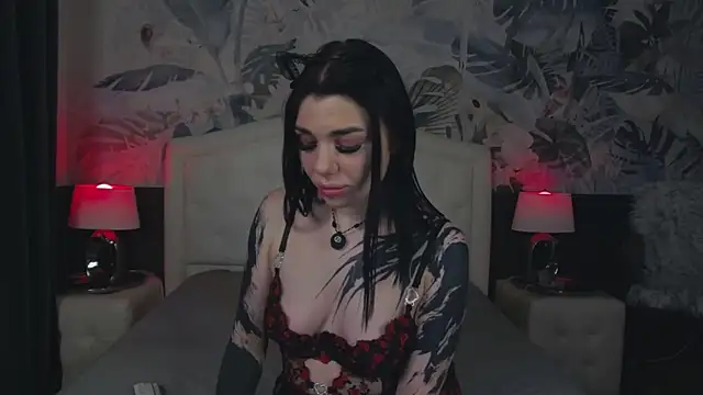 MaeveMoon online show from 5, 3, 2026