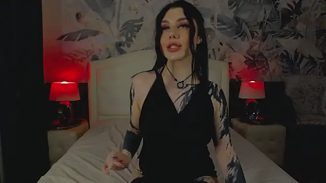 MaeveMoon online show from 7, 3, 2026