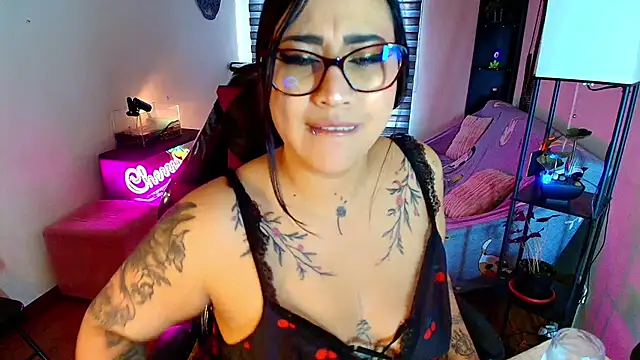 cherryy bombshelll online show from 15, 5, 2026