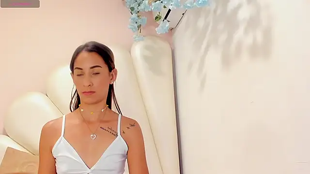 Olivia Stevens online show from 16, 2, 2025