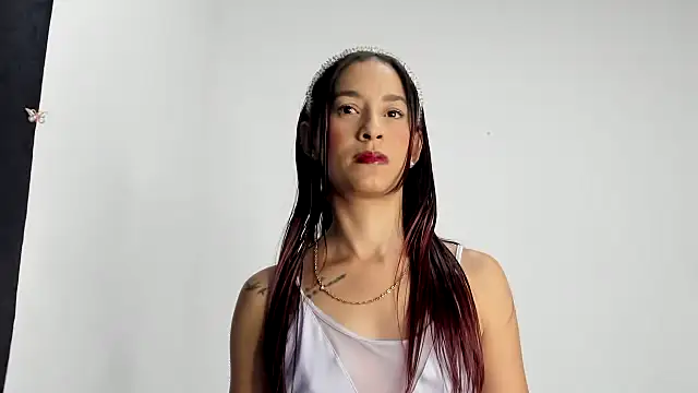 Snapshot of Olivia_Stevens chatting on 8, 4, 2026 Olivia Stevens online show from 8, 4, 2026